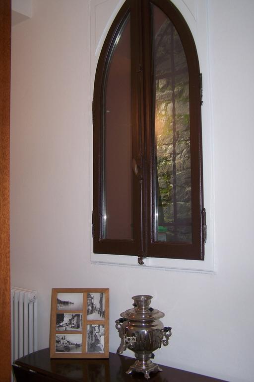 Couette-café Torre Lara Belgirate